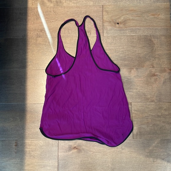 Flowy purple lululemon tank - Picture 2 of 2